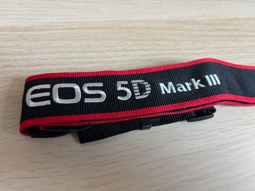 Canon eos mark iii - eos,