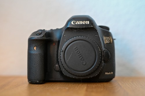 Canon eos mark iii 3 - canon,